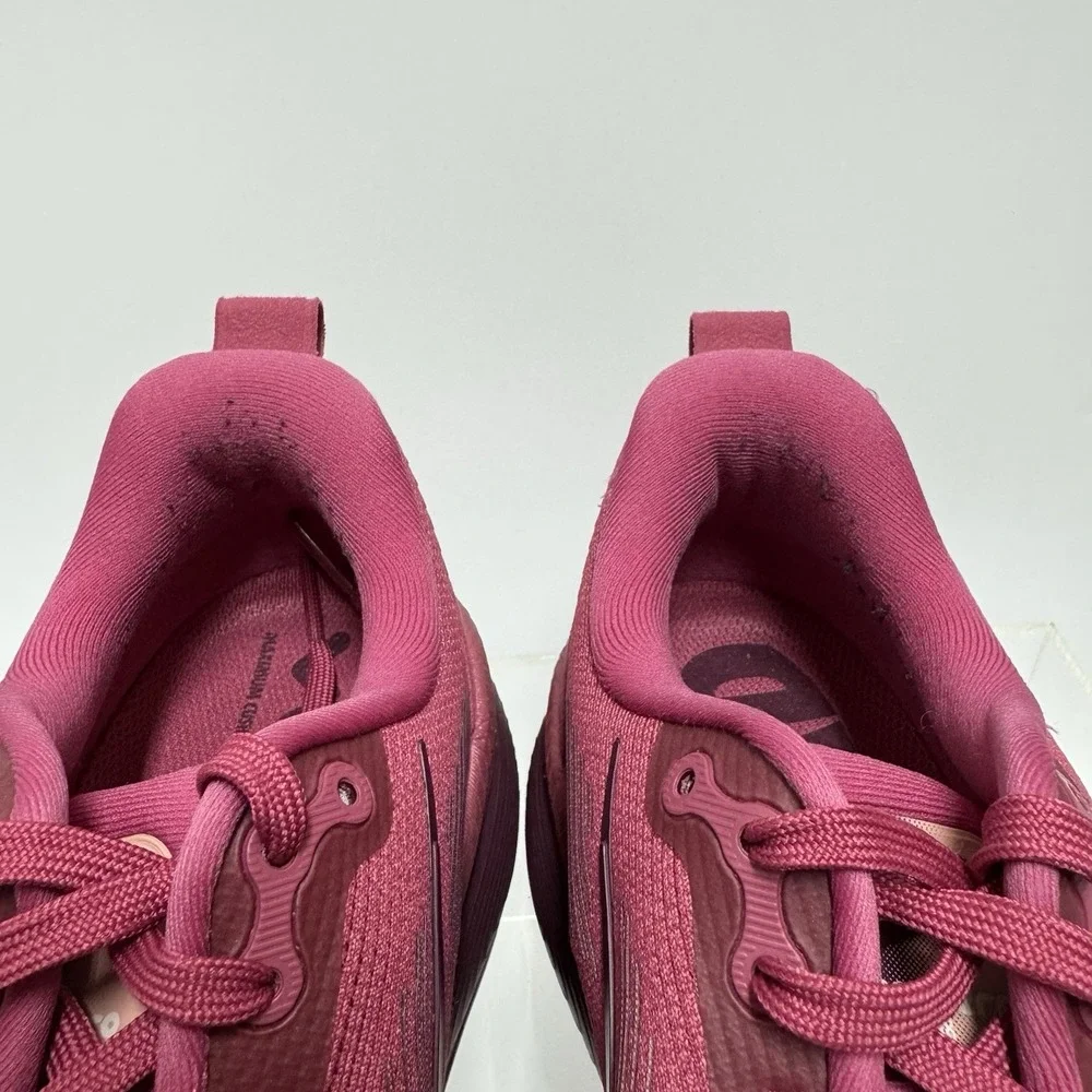 Nike Vomero 18 Sweet Beet/Bordeaux HM6804-604 Running Shoes Women's Size 8.5